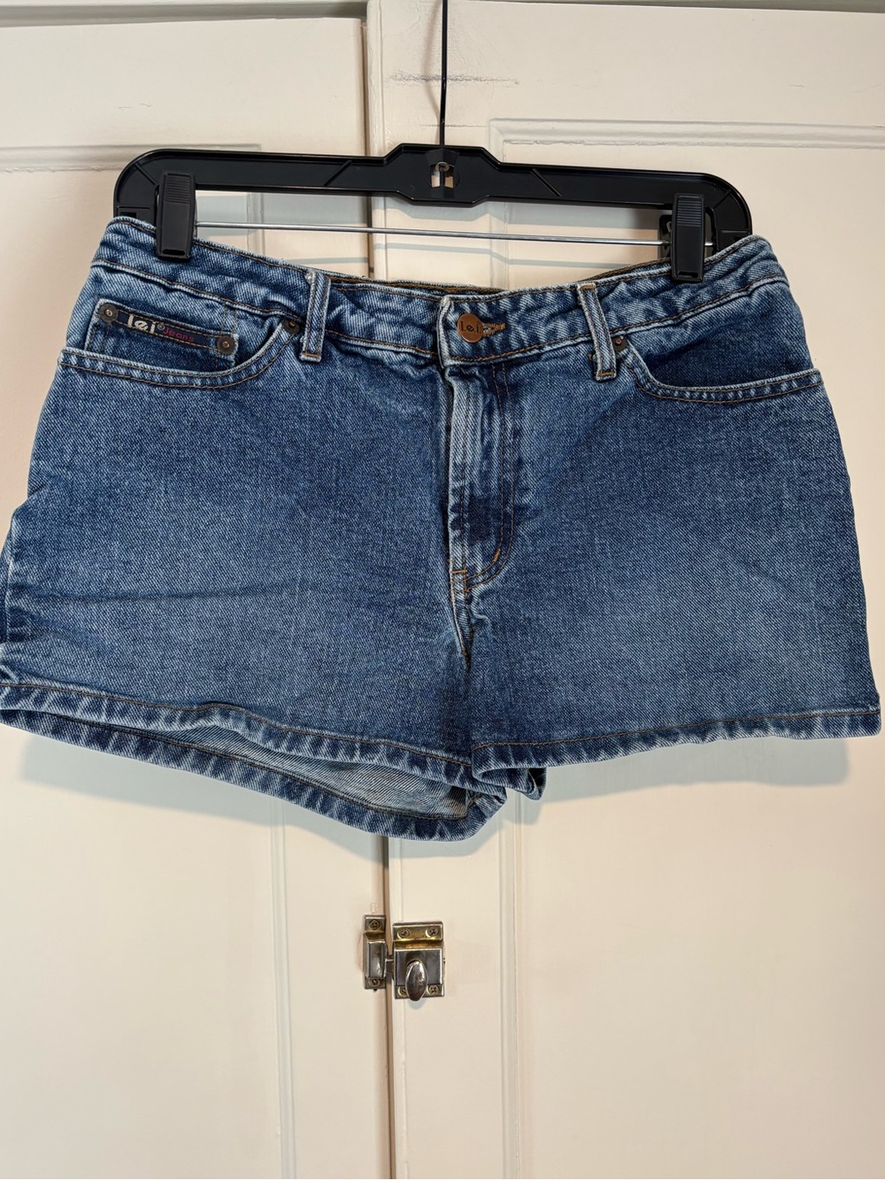 Vintage Y2K L.E.I. Jeans 100% Cotton Denim Shorts